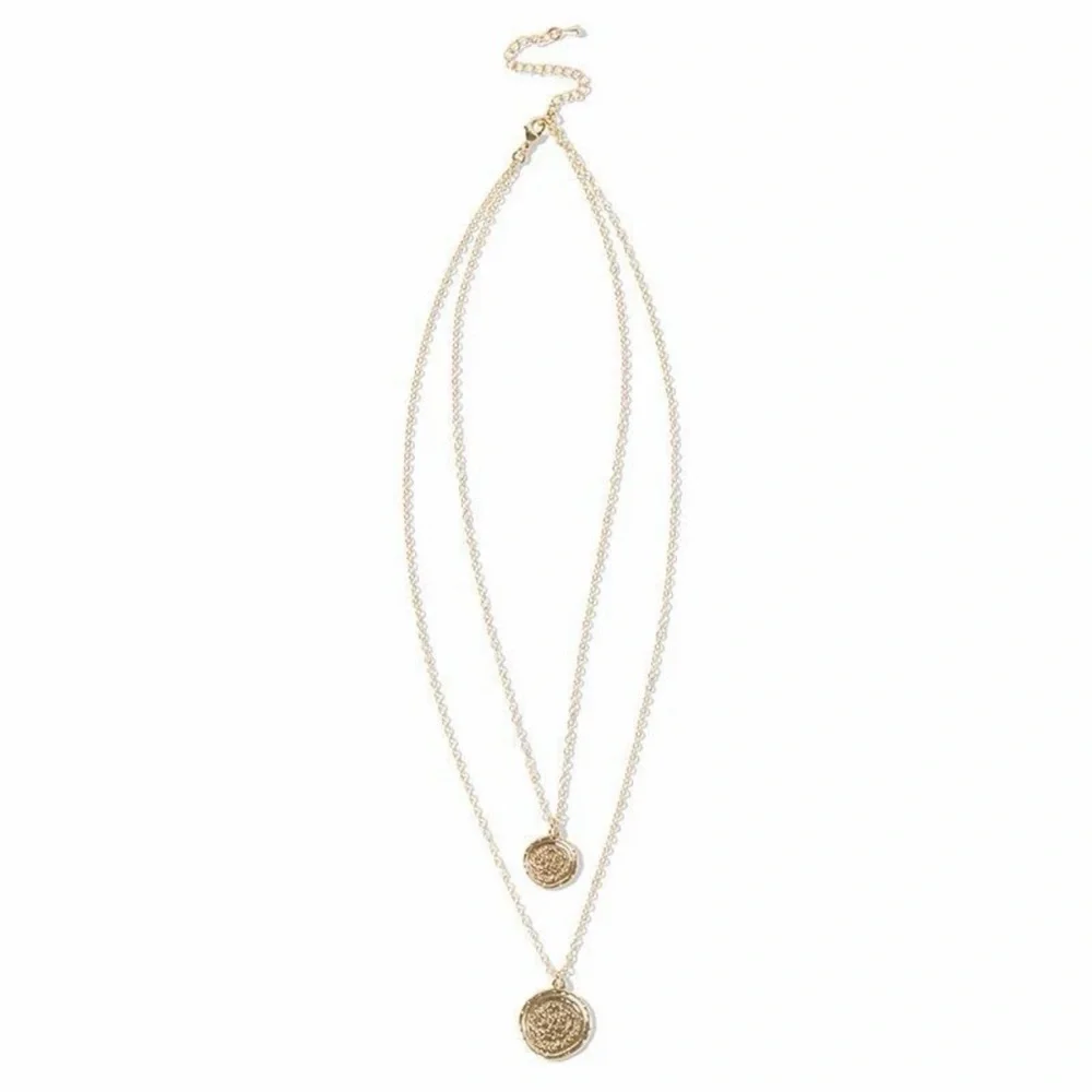 Amber Sceats Layered Gold Coin Pendant Necklace - Picture 5 of 9